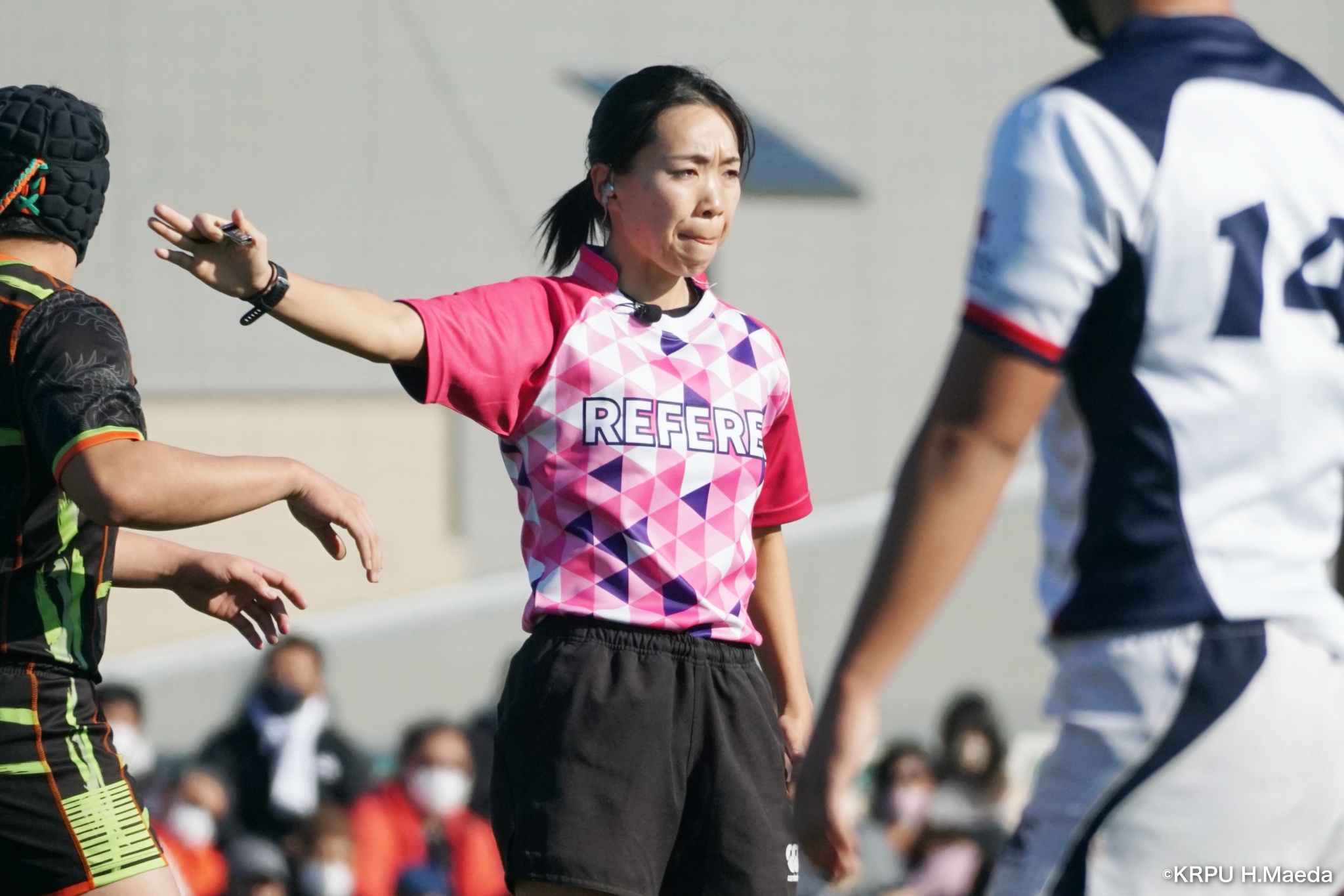 全国高校大会の笛を吹いた女性レフリー 神村英理さんに聞く