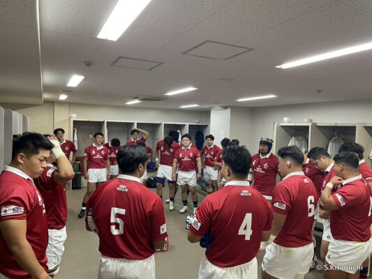 合直前のロッカールーム
